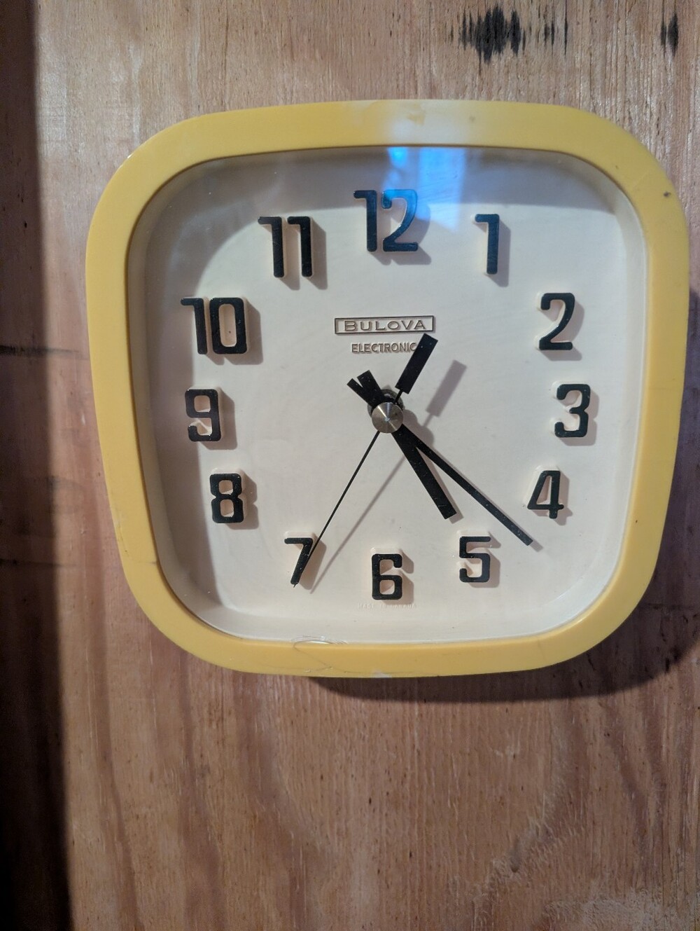 Vintage 60s Bulova Wall Clock Yellow Retro Mod Plastic Analog Battery Op Germany